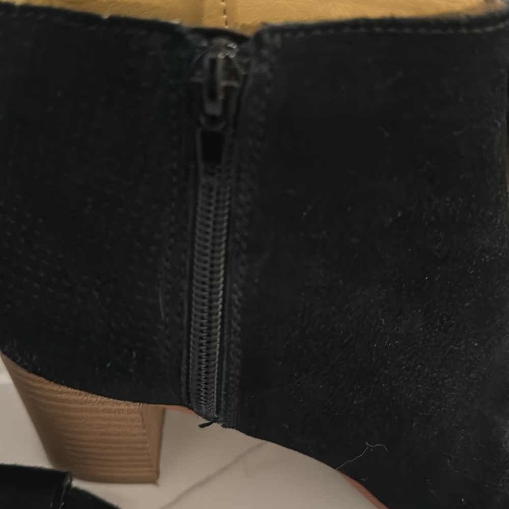 Kensie suede booties - Picture 7 of 8